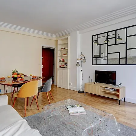 Champ De Mars & Eiffel Tower -1br - Vacation * פריז