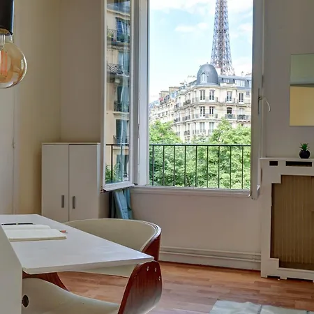 Appartamento Champ De Mars & Eiffel Tower -1br - Vacation Parigi